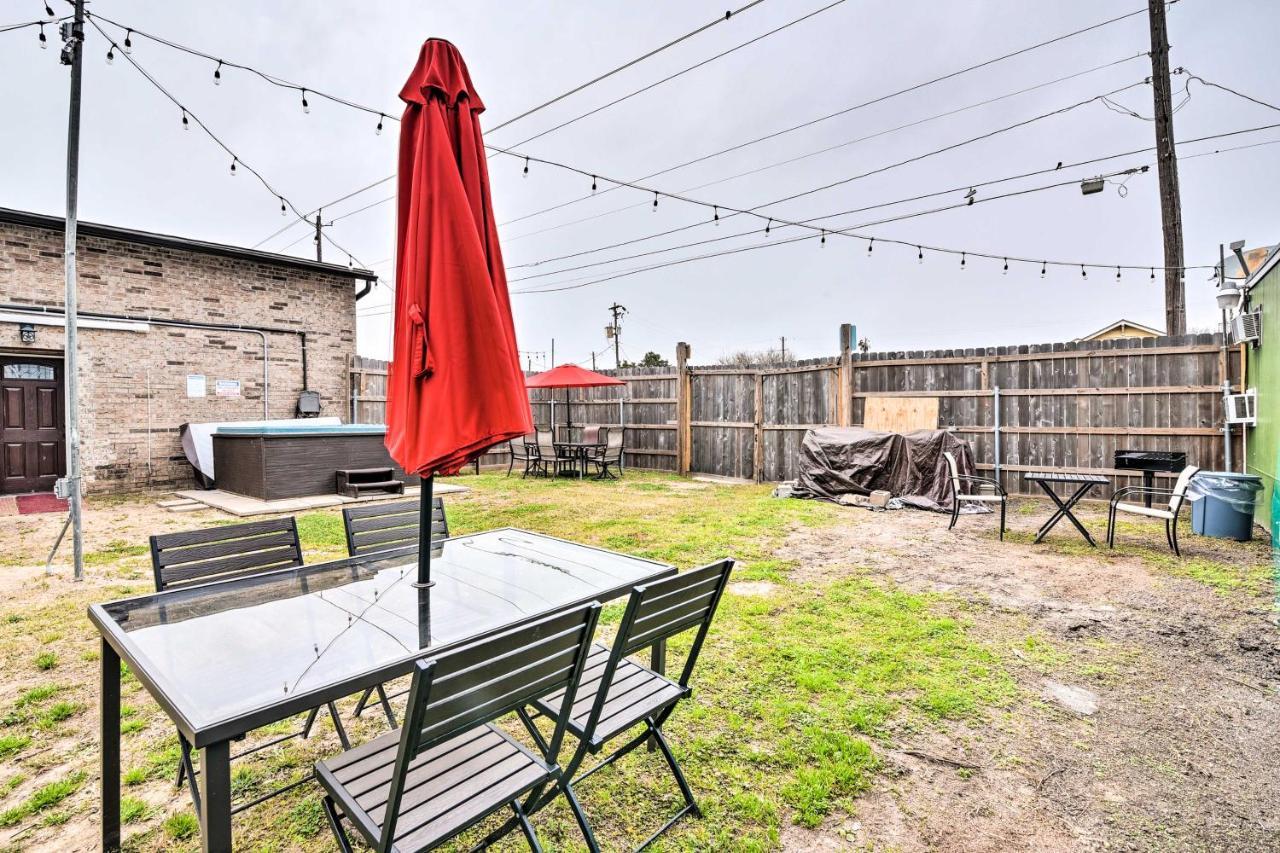 Cozy Galveston Apartment - Walk To Beach And Dining Exterior foto